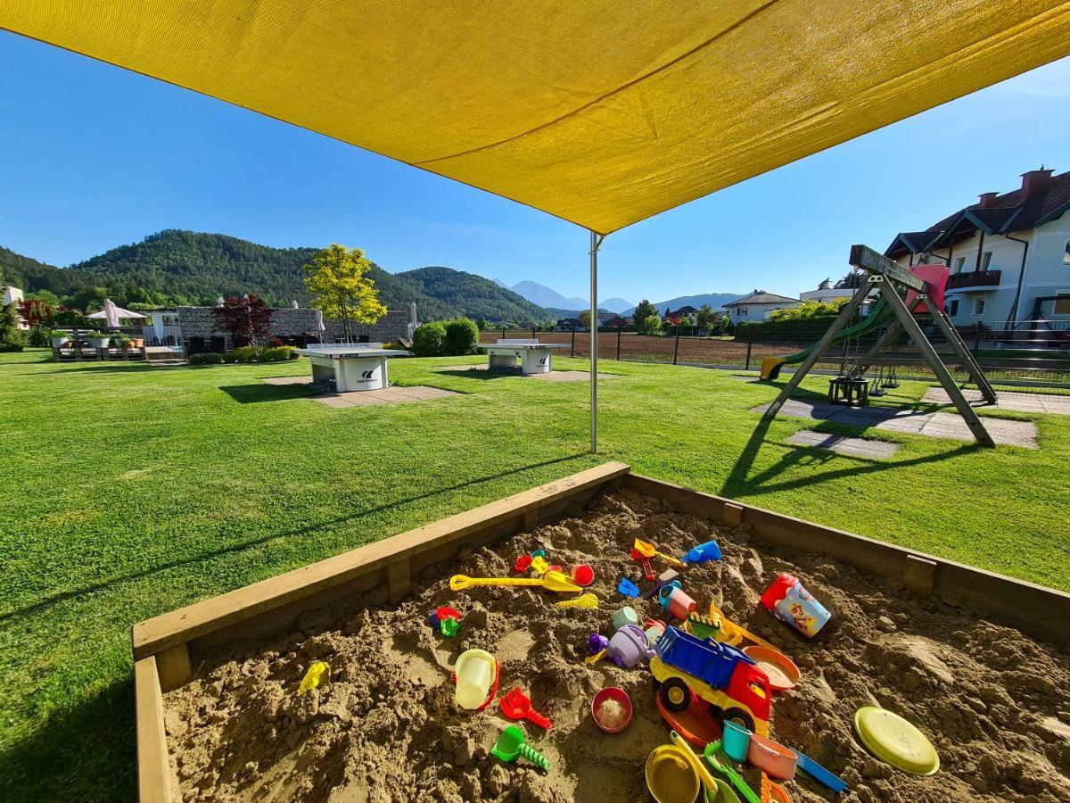 Ferienpark Scheiber Unterburg am Klopeiner See Exterior foto